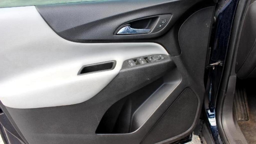 2020 Chevrolet Equinox LS - Photo 9