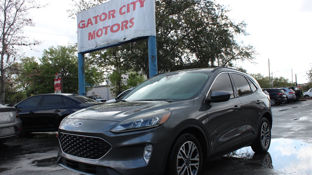 2022 Ford Escape SEL FWD's photo